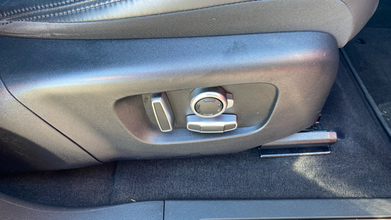 Land Rover Range Rover Evoque 2.0 D200 R-Dynamic HSE 5dr Auto Diesel Hatchback